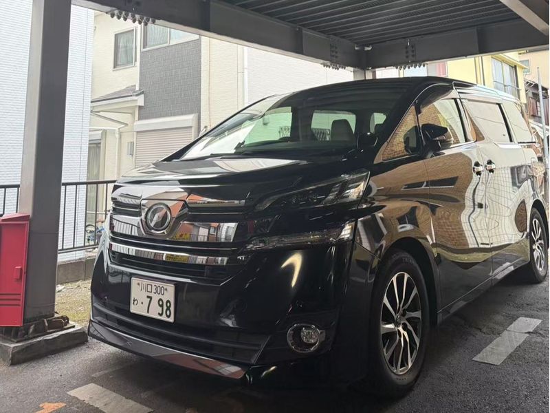 TOYOTA VELLFIRE image 1