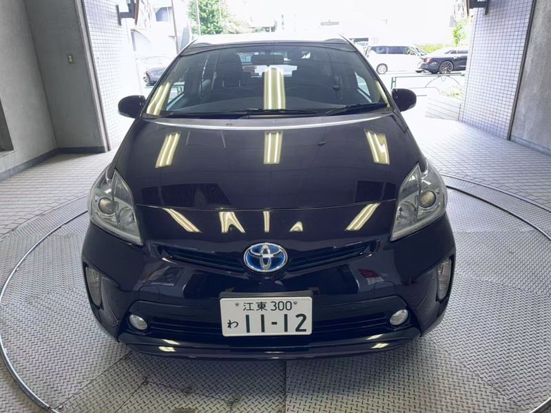 TOYOTA PRIUS image 1