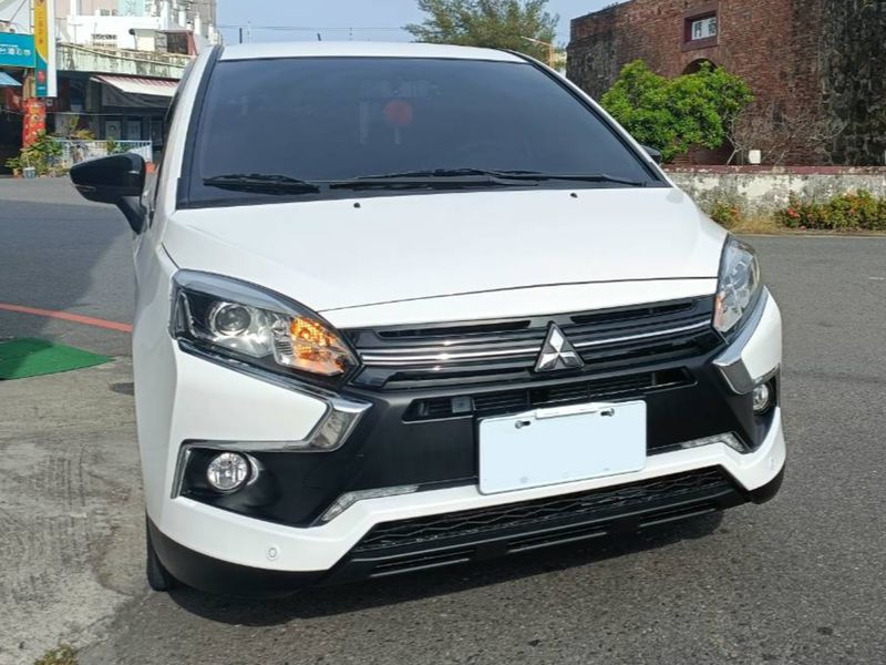 MITSUBISHI COLT+ image 1