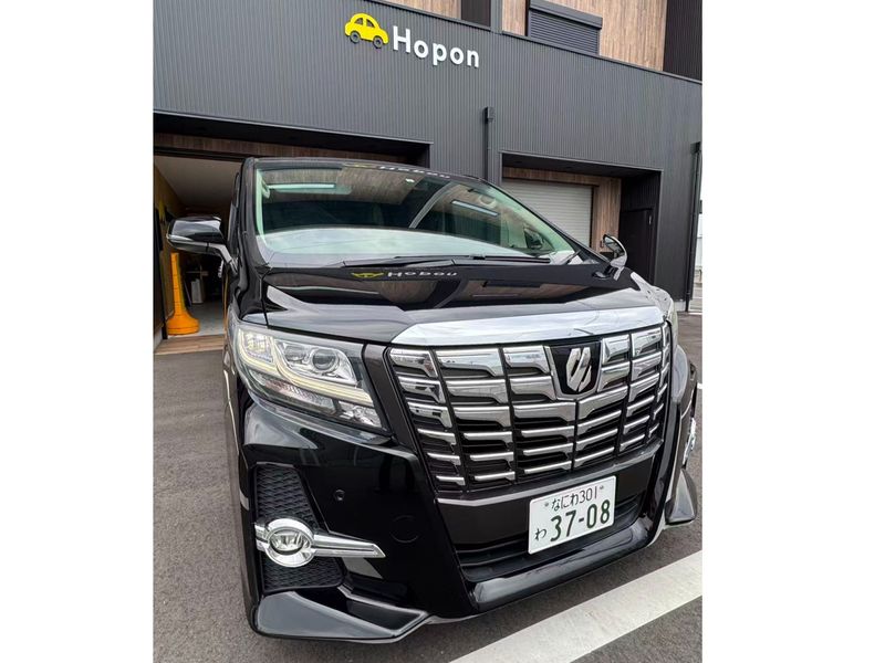 TOYOTA ALPHARD image 1