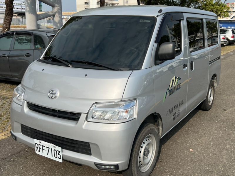 TOYOTA TOWN ACE image 1