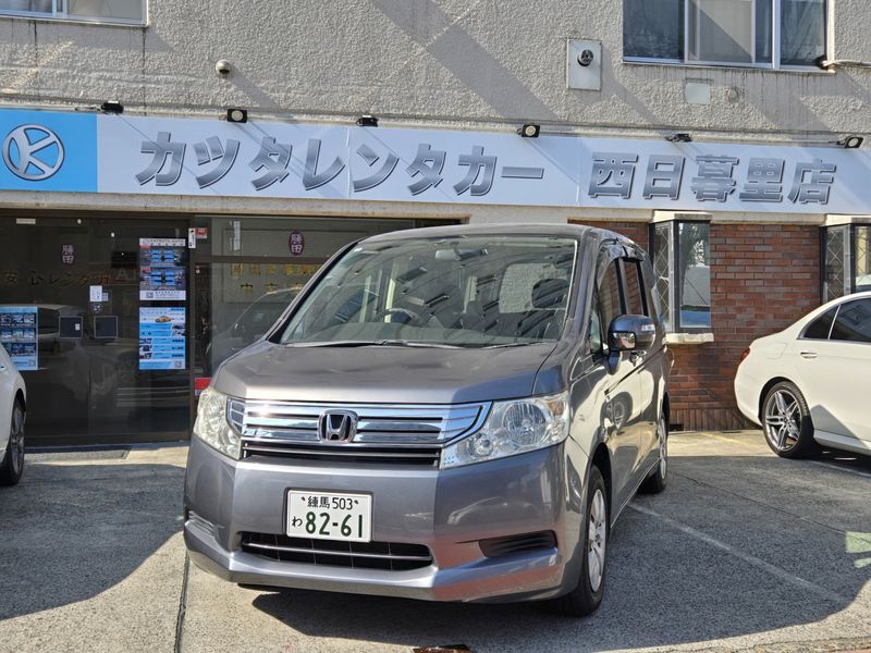 HONDA Stepwgn image 1
