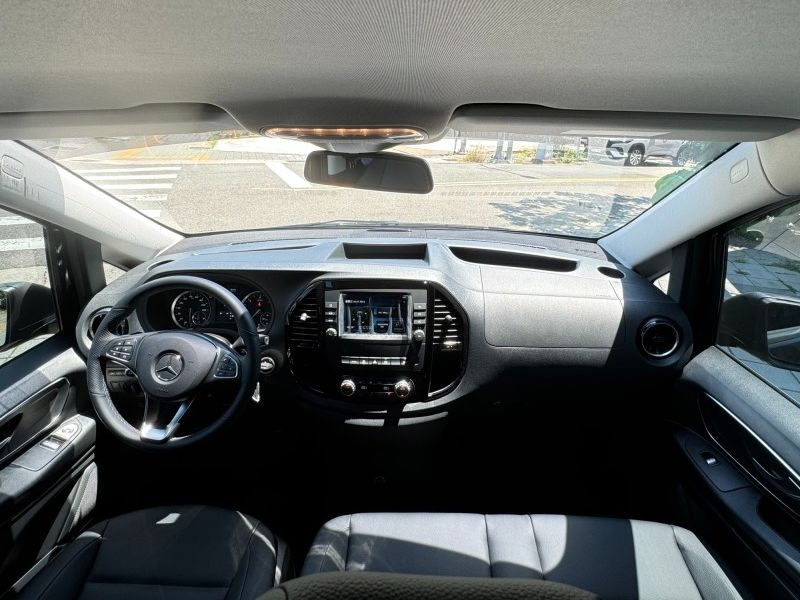 IWS Car Rental  (HSR Tainan)的Mercedes-Benz VITO車圖照