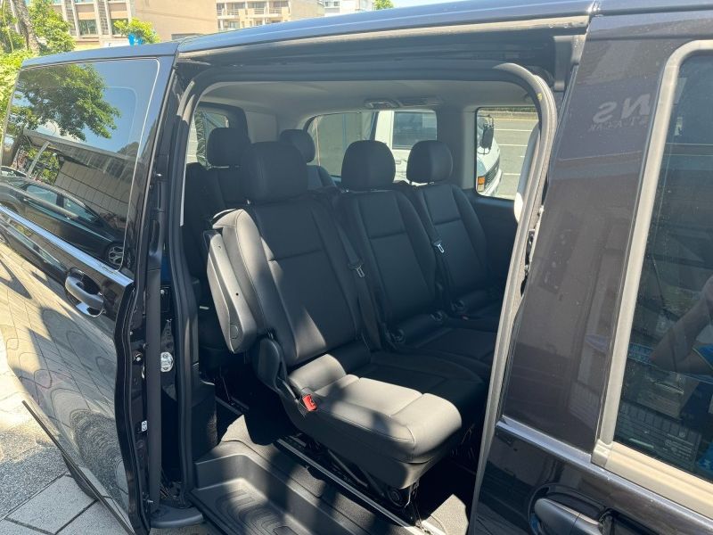 IWS Car Rental  (HSR Tainan)的Mercedes-Benz VITO車圖照