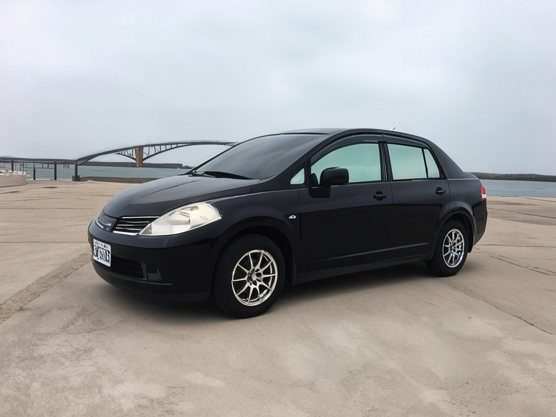 NISSAN TIIDA image 1