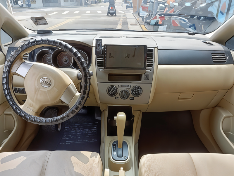 復興租車的NISSANTIIDA車圖照