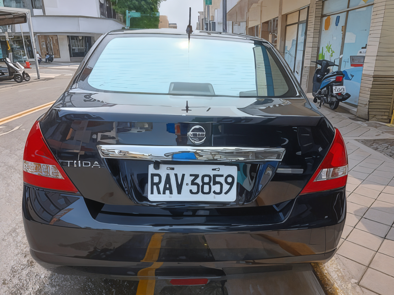 復興租車的NISSANTIIDA車圖照