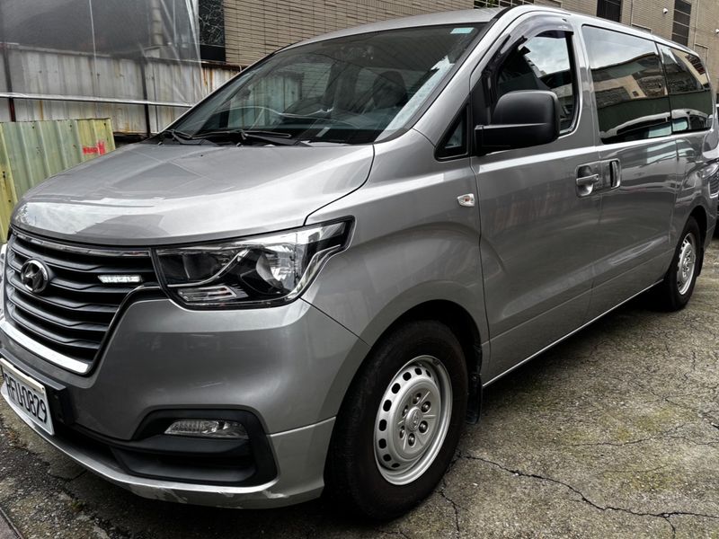 HYUNDAI STAREX image 1