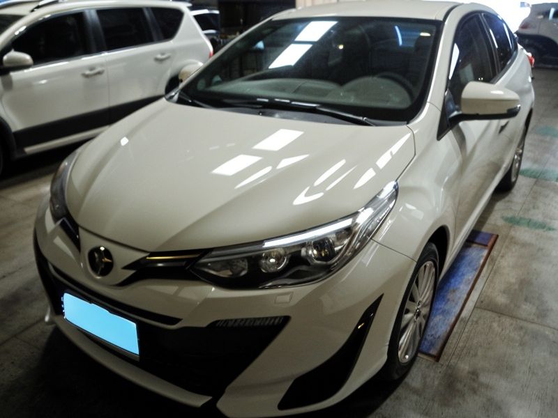 TOYOTA YARIS image 1