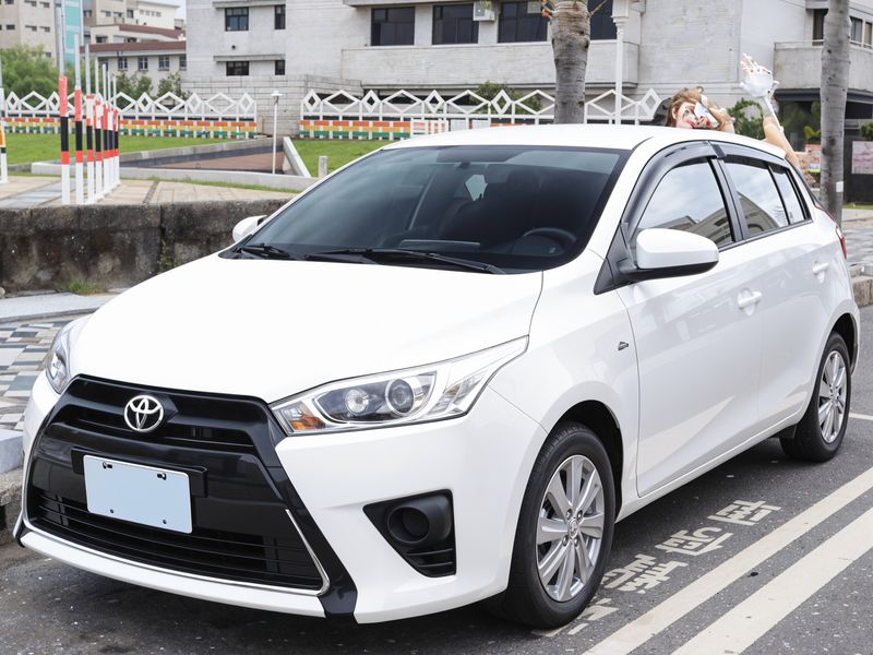 TOYOTA YARIS image 1