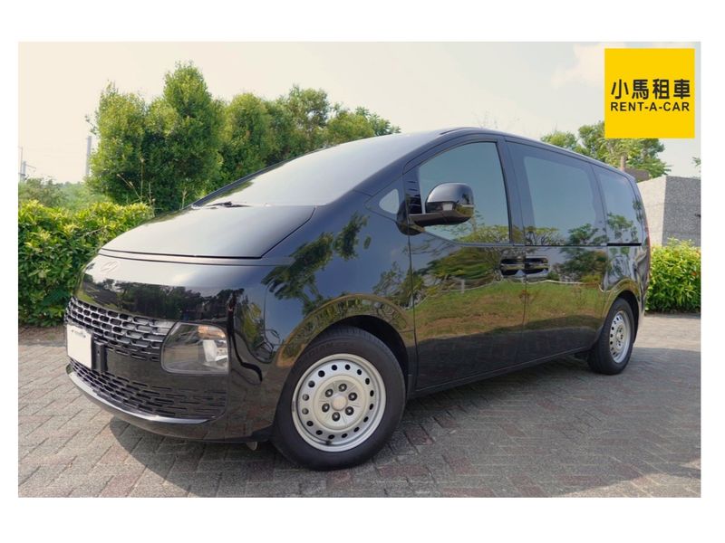 HYUNDAI STARIA image 1