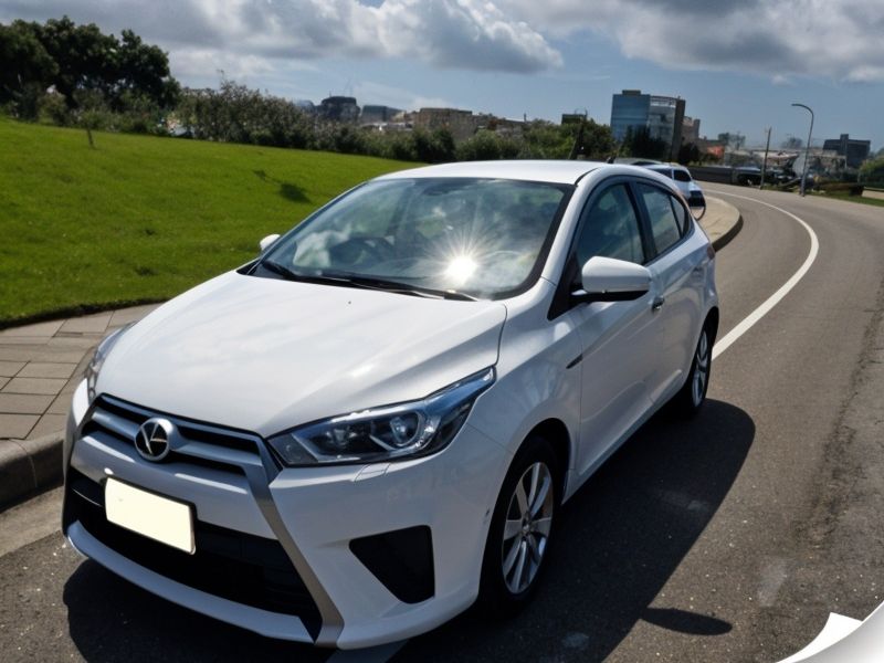 TOYOTA YARIS image 1