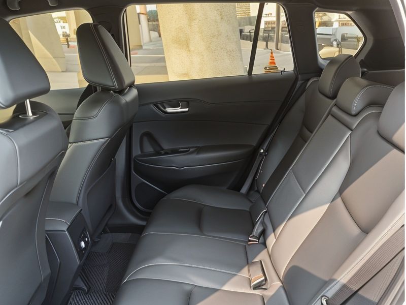 復興租車的TOYOTACOROLLA CROSS車圖照