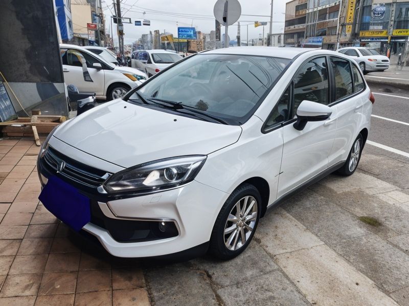 MITSUBISHI COLT+ image 1