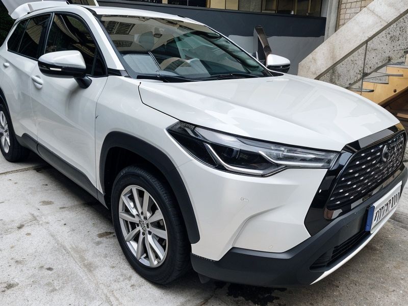 TOYOTA COROLLA CROSS image 1