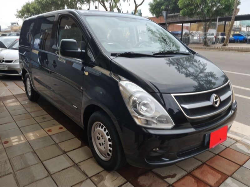HYUNDAI STAREX image 1