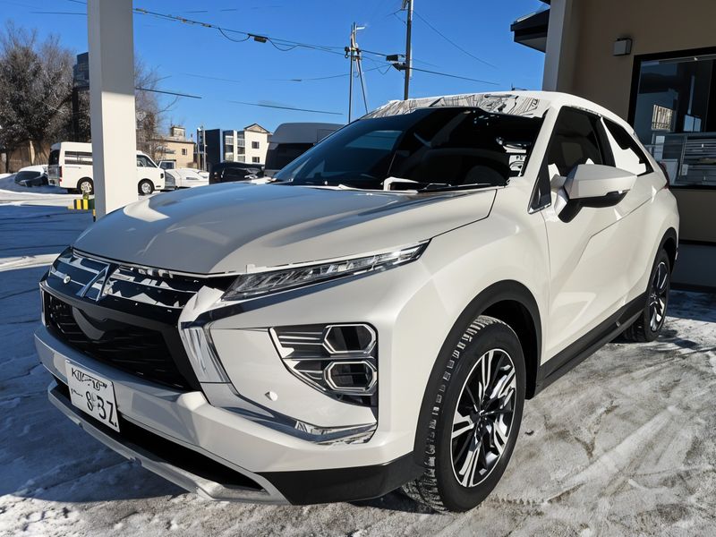 MITSUBISHI ECLIPSE　CROSS image 1