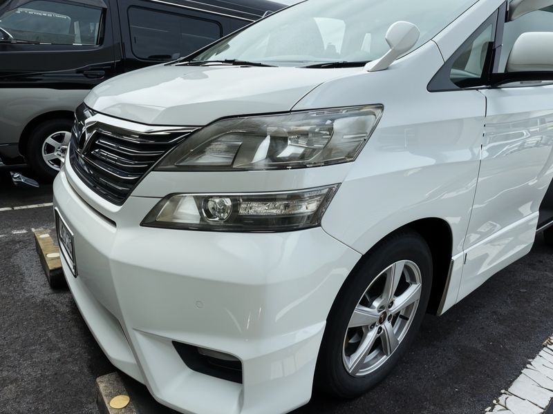 TOYOTA VELLFIRE image 1