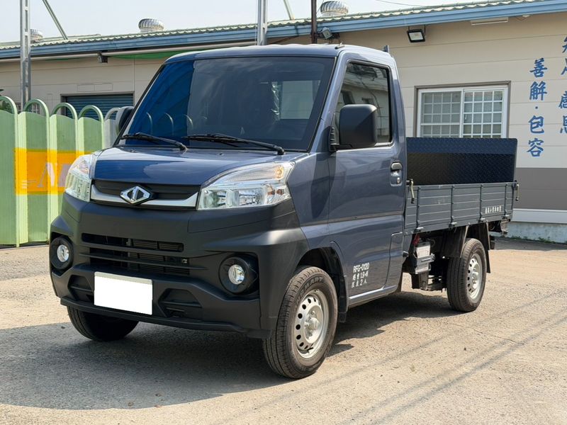 三菱自動車 VERYCA image 1